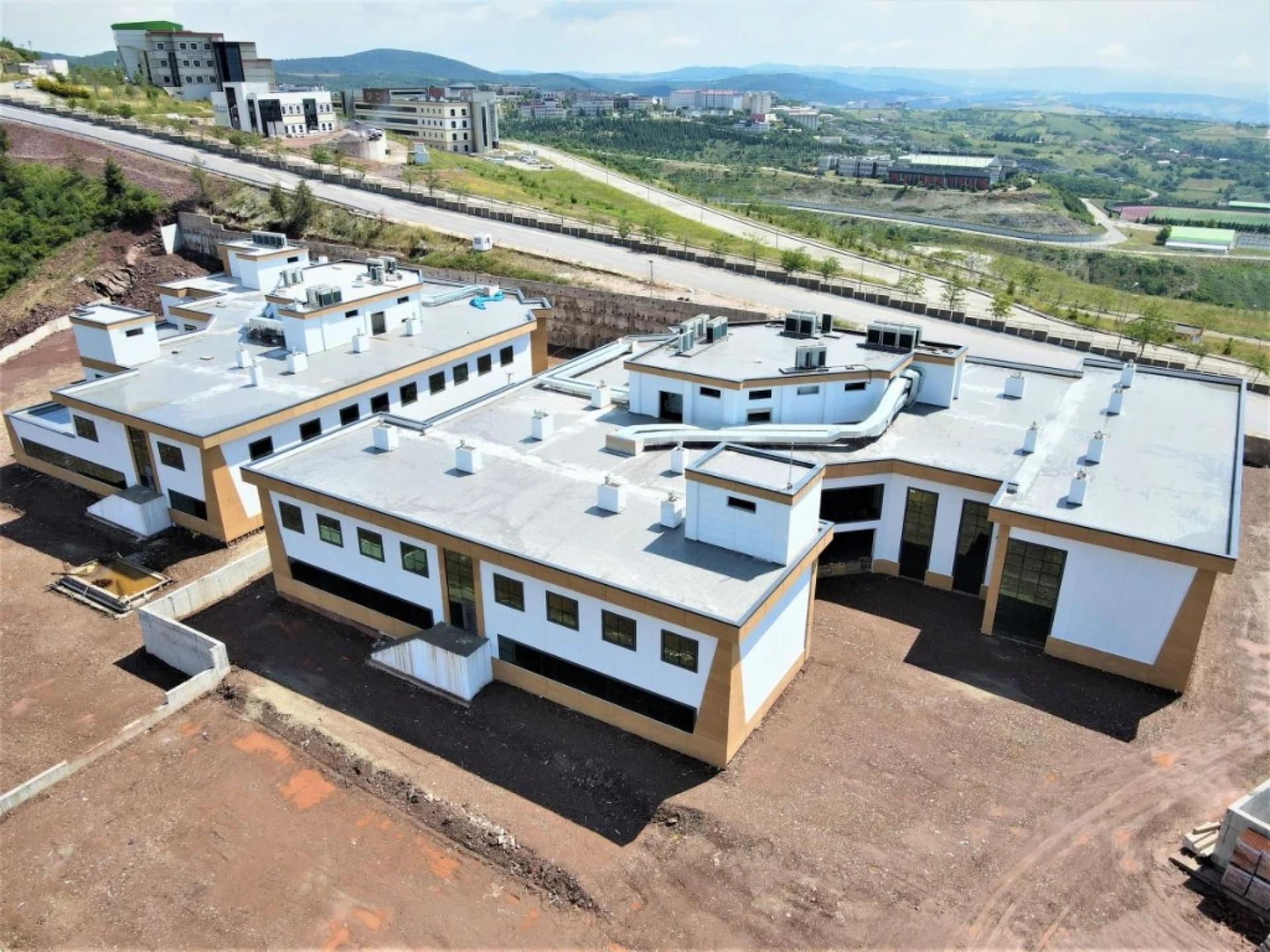 Büyük Ölçekli İnşaat Yatırımlarında Proje Yönetimi ve Danışmanlığın Rolü