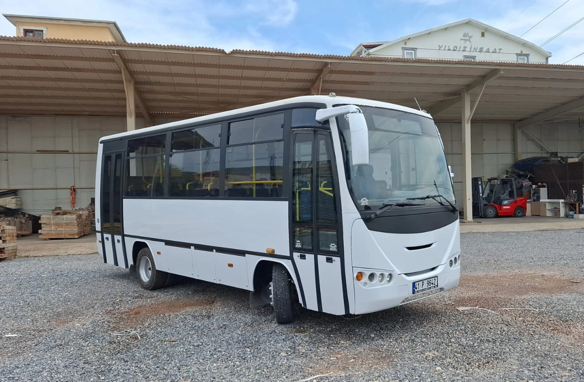 Bus
