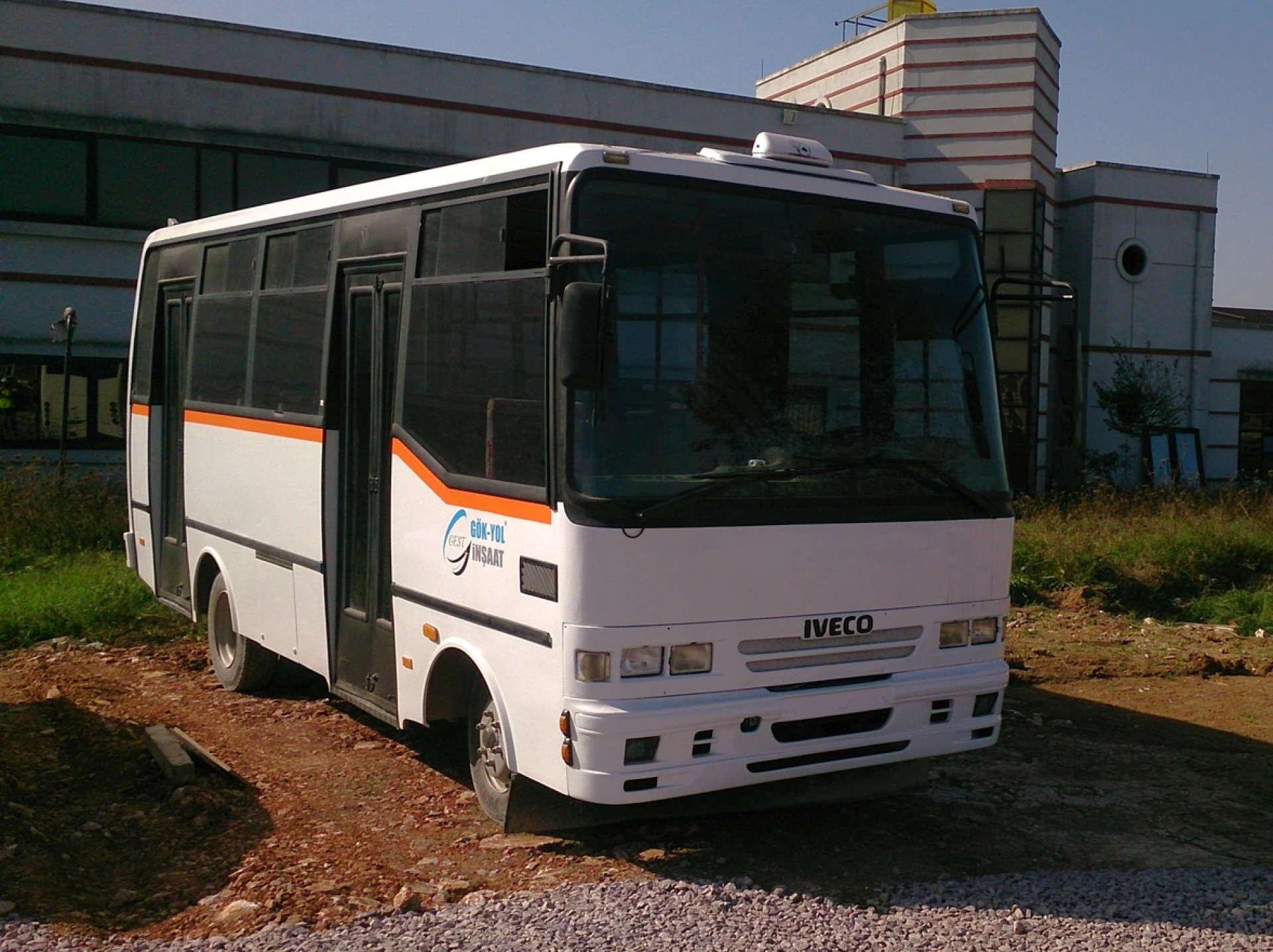 Bus