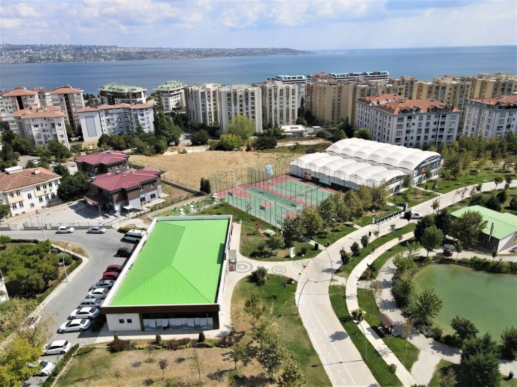 BÜYÜKÇEKMECE SOSYAL VE SPOR TESİSLERİ