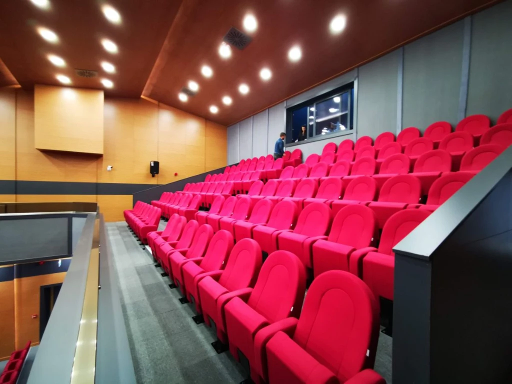 KARTEPE GÜZEL SANATLAR LİSESİ KONFERANS SALONU
