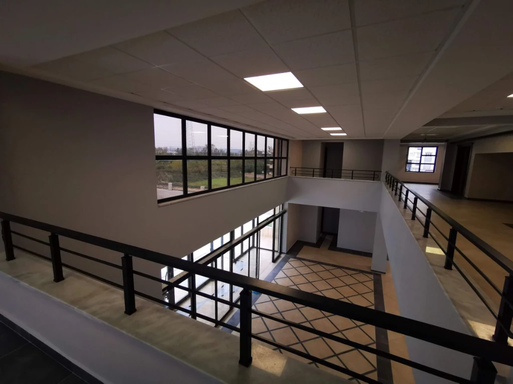 KARTEPE GÜZEL SANATLAR LİSESİ KONFERANS SALONU