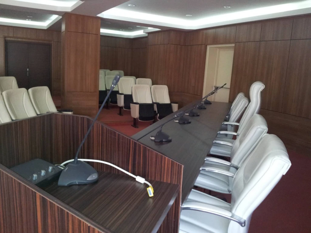 KÖRFEZ KAYMAKAMLIĞI TOPLANTI SALONU