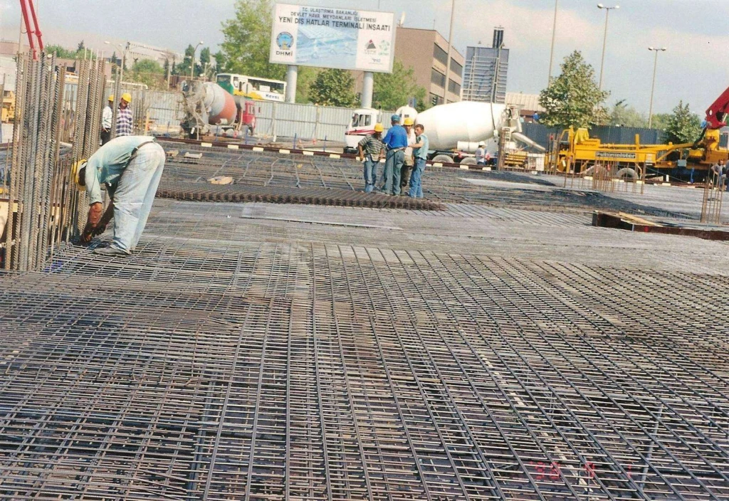 ATATÜRK HAVALİMANI OTOPARK BİNASI KALIP BETON ve DEMİR İŞLERİ