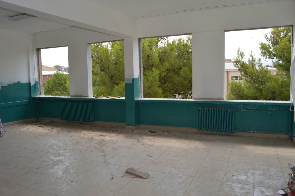TÜPRAŞ 50.YIL ANADOLU LİSESİ ONARIM İŞLEMLERİ